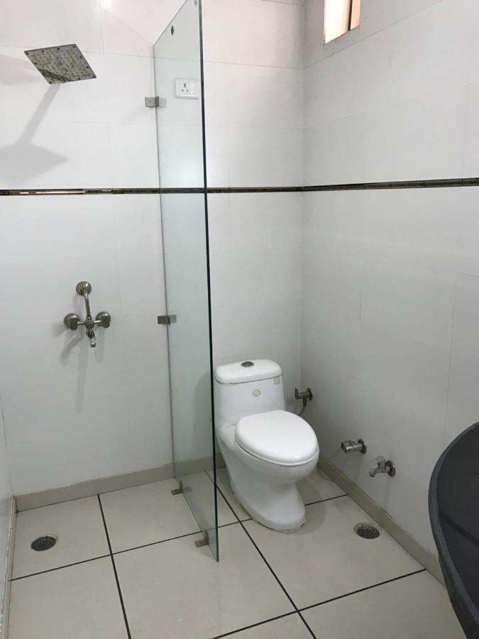 纳特拉吉酒店 Bulandshahr 外观 照片